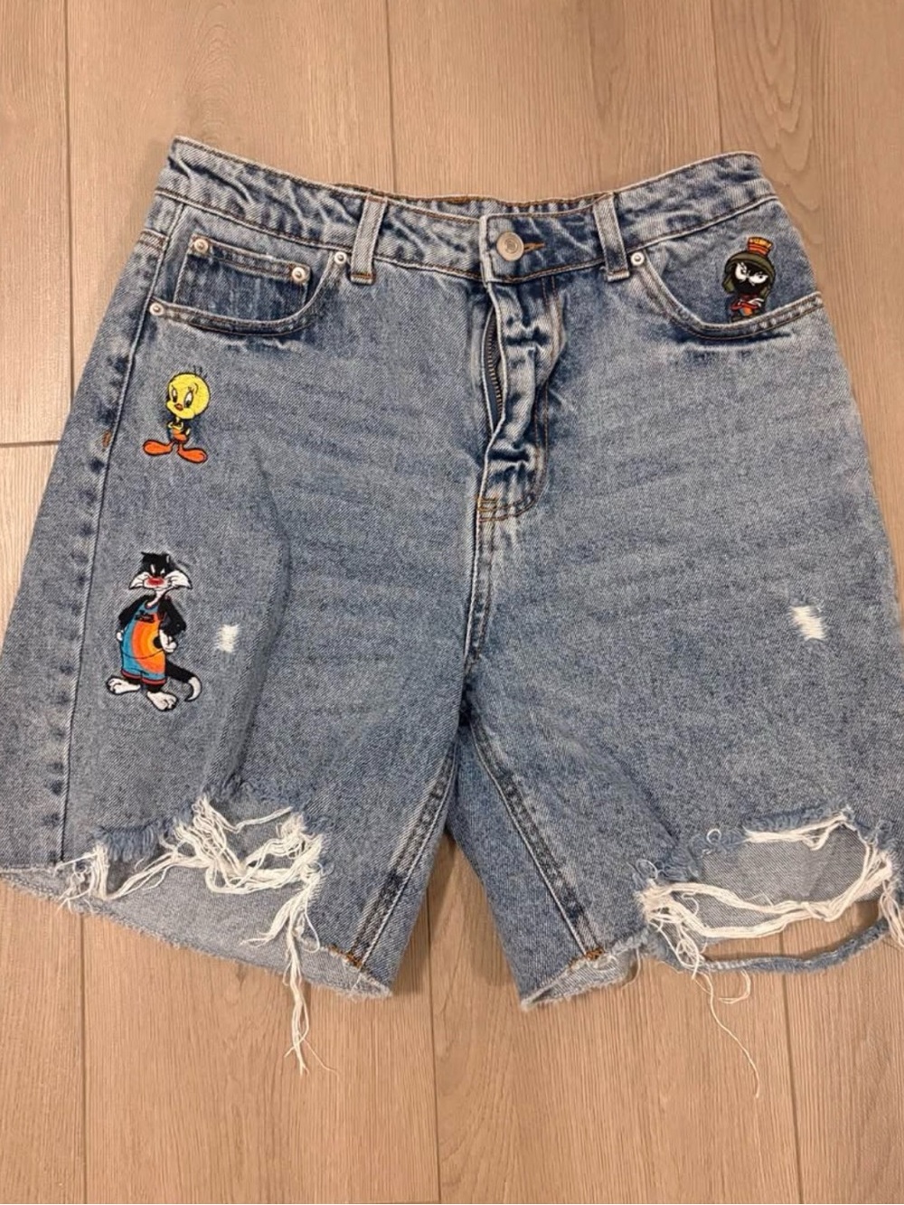 Forever 21 Light Wash Denim Shorts with Space Jam Patch